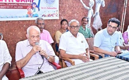 പത്മനാഭൻ ഡോക്ടർക്ക് സ്നേഹവീടിൻ്റെ ആദരവ്