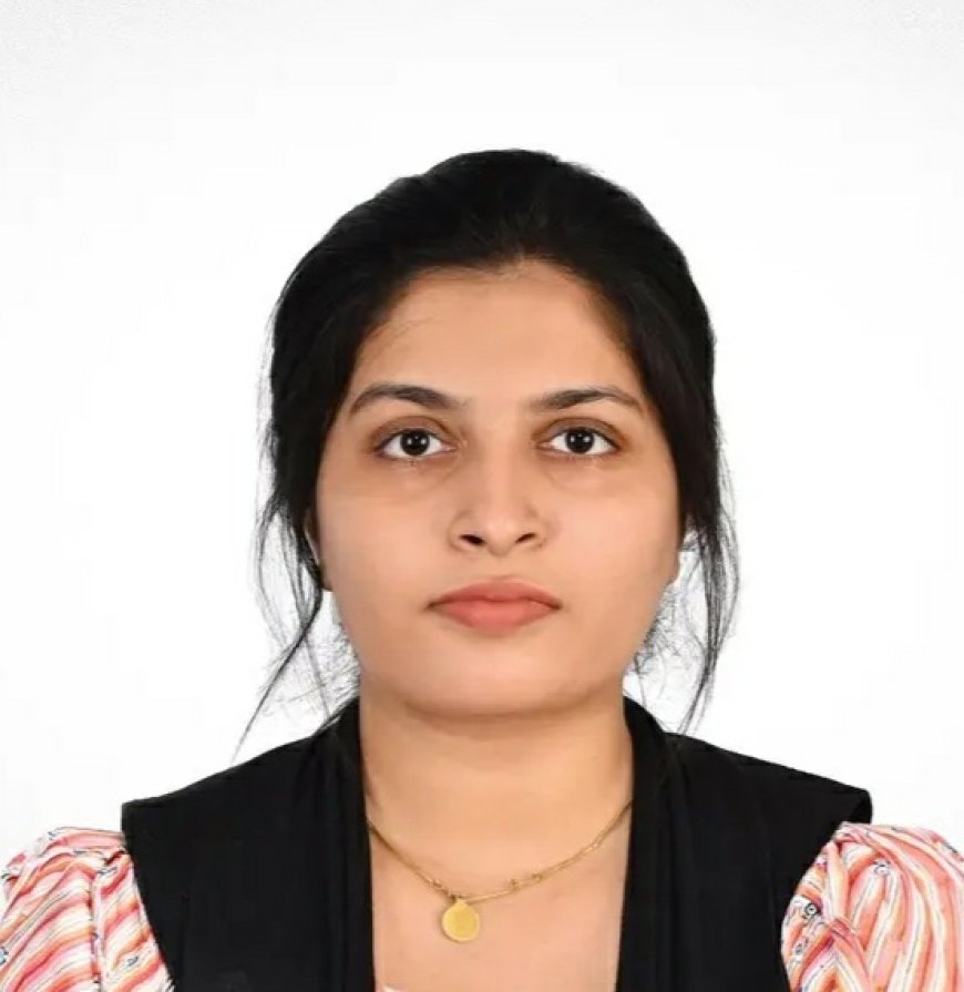 ലിഫ്റ്റ് ചോദിച്ച് കയറിയ ബൈക്കില്‍ ലോറി ഇടിച്ചുണ്ടായ അപകടത്തില്‍ 23കാരിക്ക് ദാരുണാന്ത്യം