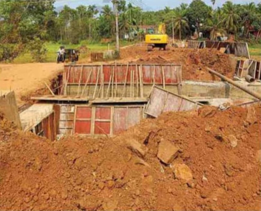 റോഡ് പണി; ചെമ്മട്ടംവയൽ-കാലിച്ചാനടുക്കം പാതയിൽ യാത്രക്കാരുടെ ദുരിതം വർധിക്കുന്നു