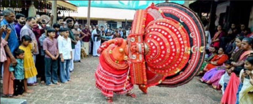 മടിക്കൈ മാടം വേട്ടയ്ക്കൊരുമകൻ ക്ഷേത്രം കളിയാട്ടം നാളെ സമാപിക്കും