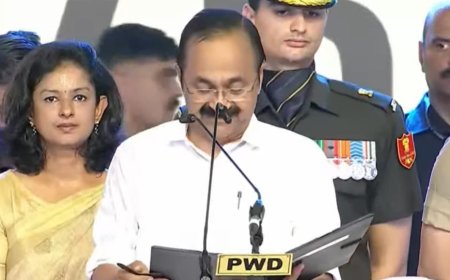 വി ഡി സതീശന്റെ നേതൃത്വത്തിലുള്ള യു ഡി എഫ് മന്ത്രിസഭ സത്യപ്രതിജ്ഞ ചെയ്ത് അധികാരമേറ്റു