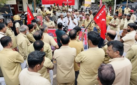 ഇന്ധനവില വര്‍ധനവ്; ഓട്ടോ തൊഴിലാളി യൂണിയന്‍ കാഞ്ഞങ്ങാട് ഹെഡ് പോസ്റ്റോഫീസിലേക്ക് പ്രതിഷേധ മാര്‍ച്ച് നടത്തി