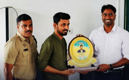 സൈക്കോളജിസ്റ്റ് സുമേഷ് സുകുമാരനെ ആദരിച്ചു