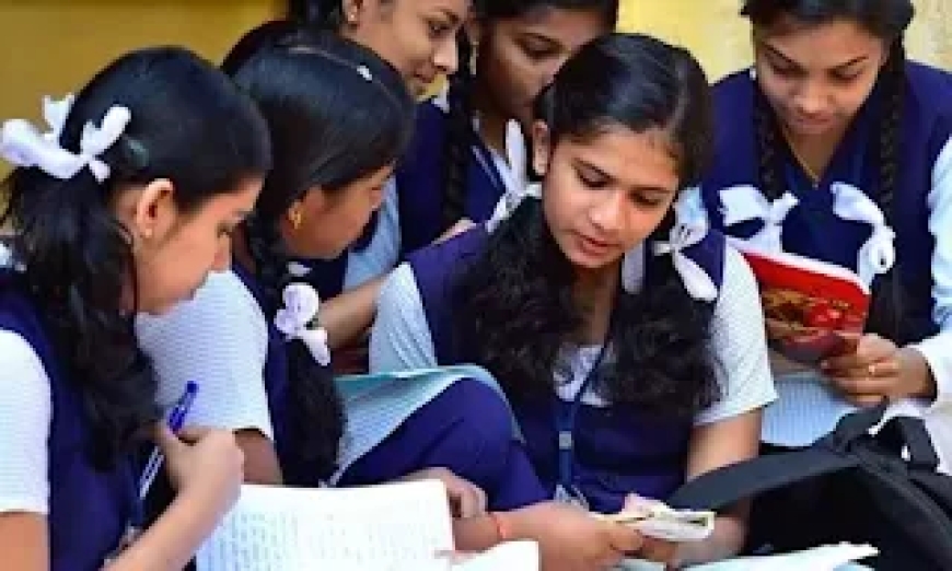 പ്ലസ് വണ്‍ പ്രവേശനം; ഓണ്‍ലൈന്‍ അപേക്ഷ 25 മുതല്‍