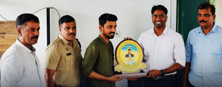 സൈക്കോളജിസ്റ്റ് സുമേഷ് സുകുമാരനെ ആദരിച്ചു