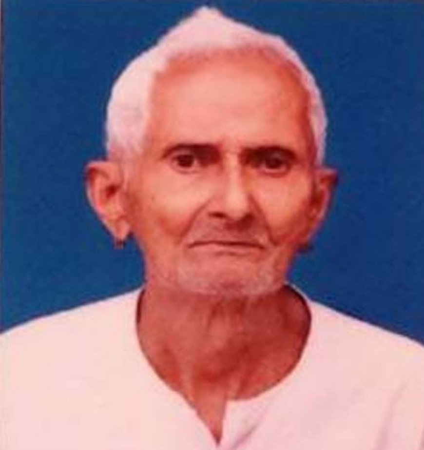 കരിന്തളം കോയിത്തട്ടയിലെ പെരിയടത്ത് രാഘവൻ നിര്യാതനായി