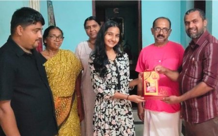 1200-ൽ 1199 മാർക്ക്; കെ വരലക്ഷ്മിയെ എ കെ എസ് ടി യു അനുമോദിച്ചു
