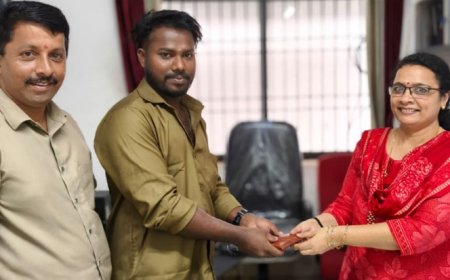 ഓട്ടോയിൽ മറന്നുവെച്ച പണമടങ്ങിയ പേഴ്സ് ഉടമയെ കണ്ടെത്തി തിരികെ നൽകി ഓട്ടോ ഡ്രൈവർ മാതൃകയായി.