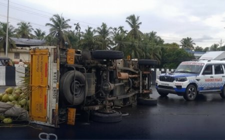 നീലേശ്വരത്ത് ദേശീയപാതയില്‍ ഇളനീര്‍ ലോറി തലകീഴായി മറിഞ്ഞു; വന്‍ ദുരന്തം ഒഴിവായി