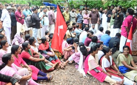 ചെമ്മട്ടം വയൽ-കാലിച്ചാനടുക്കം റോഡിന്റെ അനാസ്ഥ; സി പി ഐ എം പ്രതിഷേധ മാർച്ച് സംഘടിപ്പിച്ചു