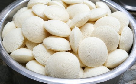 മടിക്കൈ കലോത്സവത്തിന് നാട്ടിന്റെ കൂട്ടായ്മ; 800 വീടുകളിൽ നാളെ പ്രഭാതഭക്ഷണം ‘ഇഡലി’