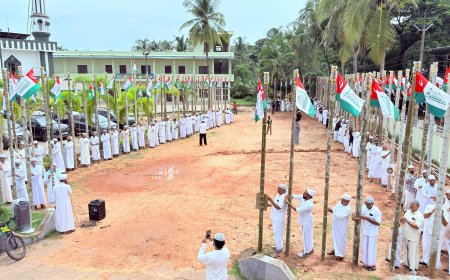 സമസ്ത ശതാബ്ദി; 100 പതാകകൾ ഉയർത്തി പഴയ കടപ്പുറം മൊഹിയുദ്ദീൻ ജമാ-അത്ത്