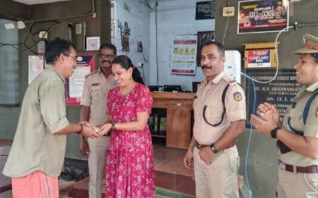 റോഡരികിൽ നിന്ന് ലഭിച്ച 25,000 ഉടമയ്ക്ക് തിരികെ നൽകി; സത്യസന്ധതയുടെ മാതൃകയായി വിജില