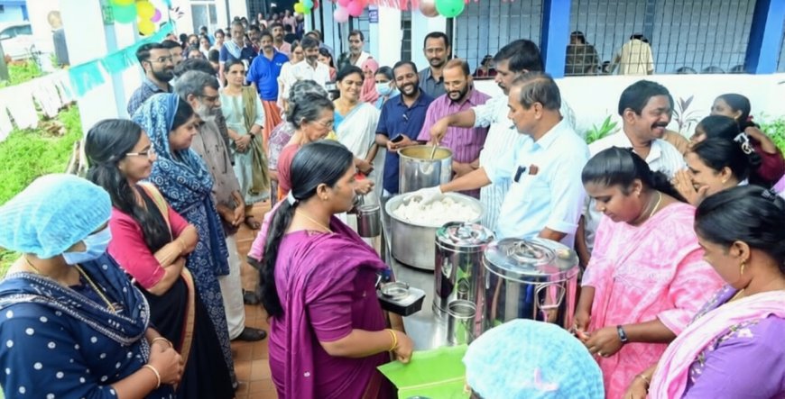 സംസ്ഥാനത്ത് ആദ്യമായി; കാഞ്ഞങ്ങാട് ജില്ലാ ആശുപത്രിയിൽ പ്രഭാത ഭക്ഷണ പദ്ധതി തുടങ്ങി
