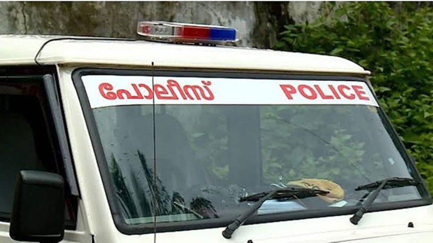 പീഡനം; ബാർബർ ഷോപ്പിനു നേരെ അക്രമം
