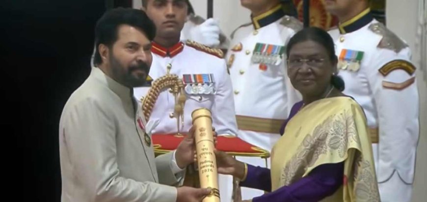 പത്മഭൂഷൺ പുരസ്കാരം ഏറ്റുവാങ്ങി നടൻ മമ്മൂട്ടി
