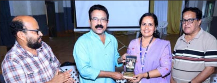 കാഞ്ഞങ്ങാട് ‘കസ്തൂരിമാൻ’ ഡോക്യുമെന്ററി പ്രദർശിപ്പിച്ചു; അഭിനേതാക്കളെയും വിദ്യാർത്ഥികളെയും ആദരിച്ചു