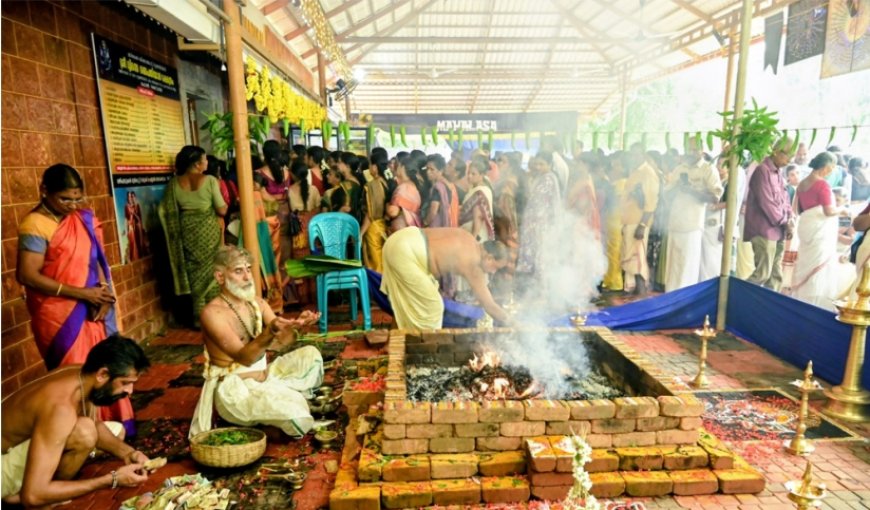 അപൂർവ ഗണപതിഹോമത്തിന് സാക്ഷിയായി മടിക്കൈ നൂഞ്ഞിയിലെ പ്രതിഷ്ഠാദിന ഉത്സവം