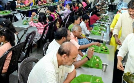 കാഞ്ഞങ്ങാട് നിത്യാനന്ദാശ്രമത്തിൽ ഔഷധക്കഞ്ഞി വിതരണം നടത്തി