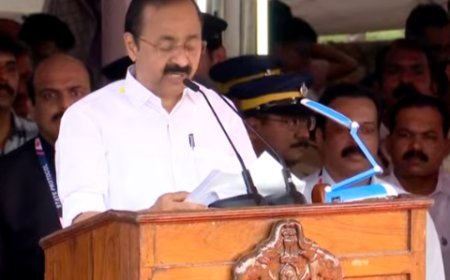 ഭരണഘടനാ മൂല്യങ്ങൾ സംരക്ഷിക്കാൻ ജാഗ്രത വേണം; മുഖ്യമന്ത്രി വി.ഡി. സതീശൻ