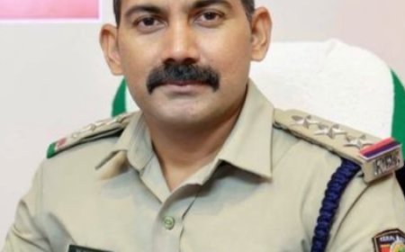 വെള്ളരിക്കുണ്ട് സർക്കിൾ ഇൻസ്‌പെക്ടറായി പി. നളിനാക്ഷൻ ചുമതലയേറ്റു