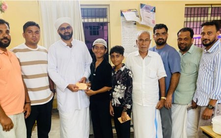 കളഞ്ഞുകിട്ടിയ സ്വർണവള ഉടമയ്ക്ക് തിരികെ നൽകി; മദ്രസ വിദ്യാർത്ഥികൾക്ക് ആദരവും പാരിതോഷികവും