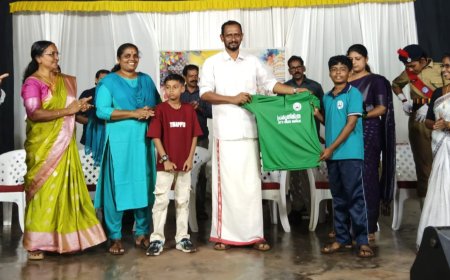 ‘പ്രകൃതി മിത്ര’ യൂണിഫോം വിതരണം ചെയ്തു