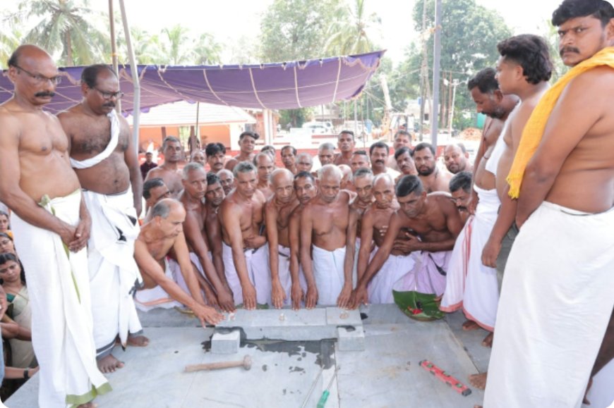 പുതുക്കൈ മുച്ചിലോട്ട് ഭഗവതി ക്ഷേത്രത്തിൽ കട്ടിള വെക്കൽ ചടങ്ങ് നടന്നു