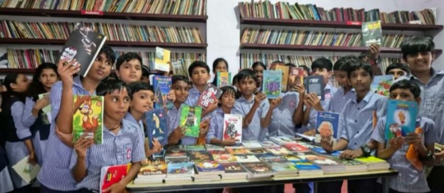 വായനയുടെ ലോകത്തേക്ക് കുട്ടികൾ; കാലിച്ചാനടുക്കം വായനശാലയിൽ വേറിട്ട സന്ദർശനം