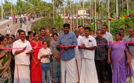 കുമ്പളപ്പള്ളി-മൂർഖൻവള്ളി പാലം ഉദ്ഘാടനം ചെയ്തു
