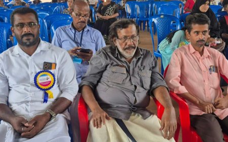 കുരീപ്പുഴ ശ്രീകുമാറിന്റെ സാന്നിധ്യം കലോത്സവ വേദിക്ക് ആവേശമായി