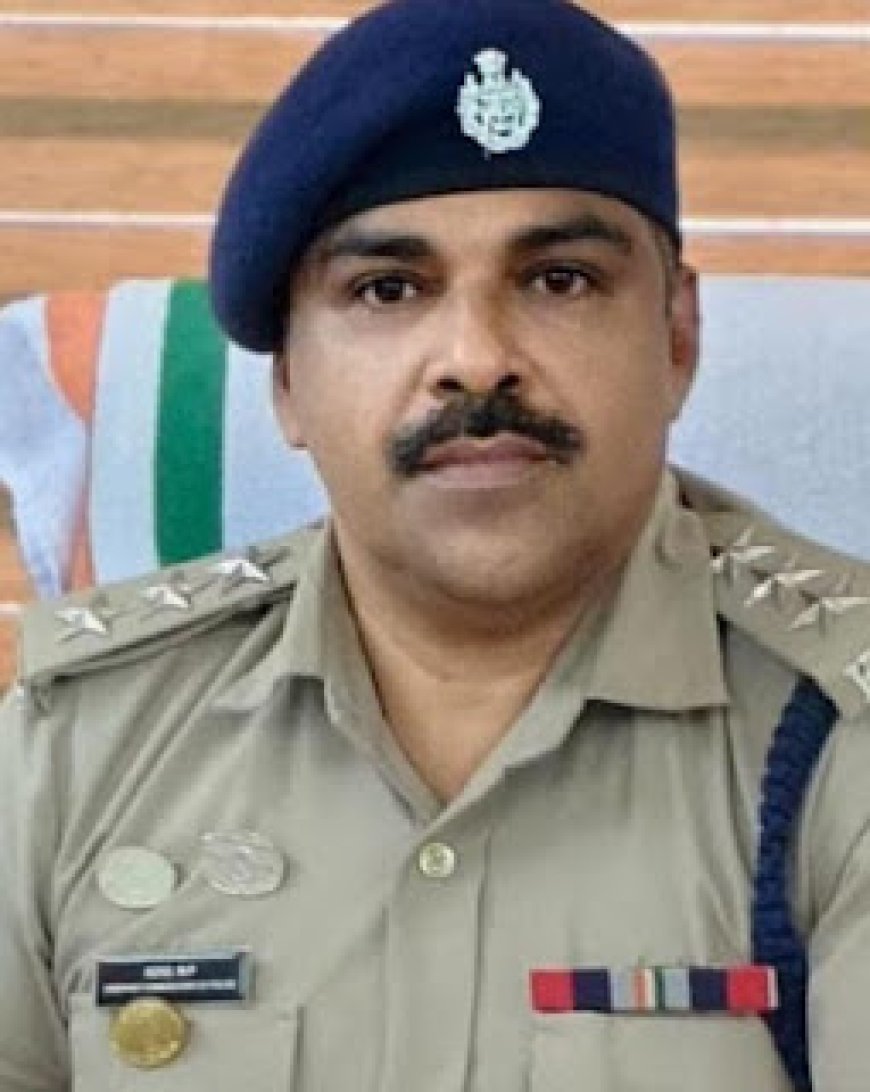 എ.സി.പി, എം.പി. ആസാദ് ഉൾപ്പെടെ 23 പോലീസ് ഉദ്യോഗസ്ഥർക്ക് ഡി.ഐ.ജിയുടെ പ്രശംസാപത്രം